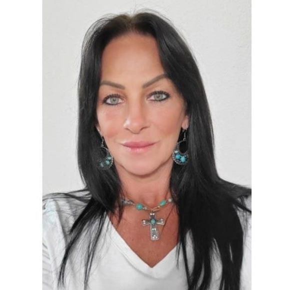 Meet your Posher, Kim - Picture 1 of 1